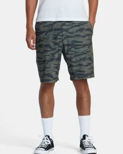 RVCA ALL TIME HEMP HYBRID 19" SHORTS Tiger Camo Clearance