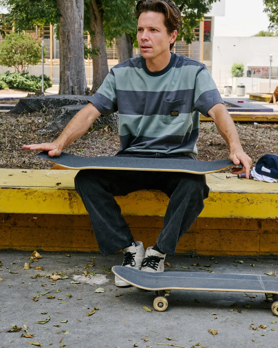 RVCA DAYSHIFT STRIPE TEE Balsam Green