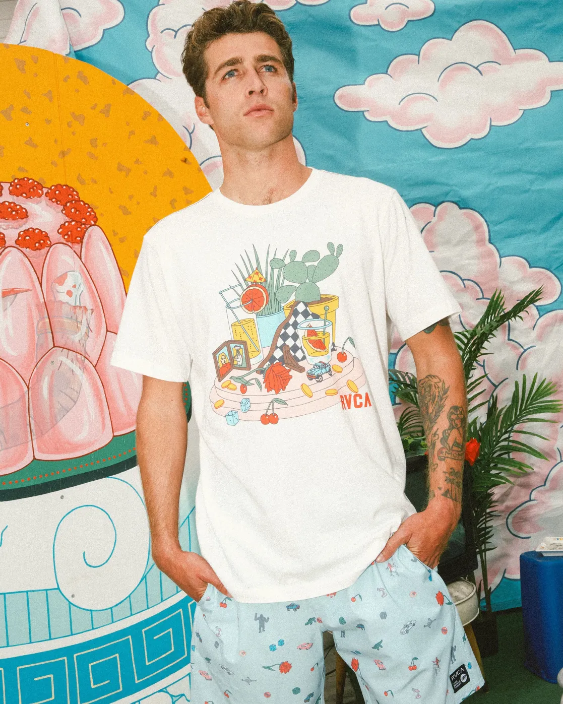 RVCA LUKE STILL LIFE TEE Antique White