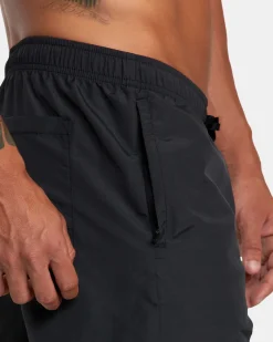 RVCA OUTSIDER BASECAMP 16