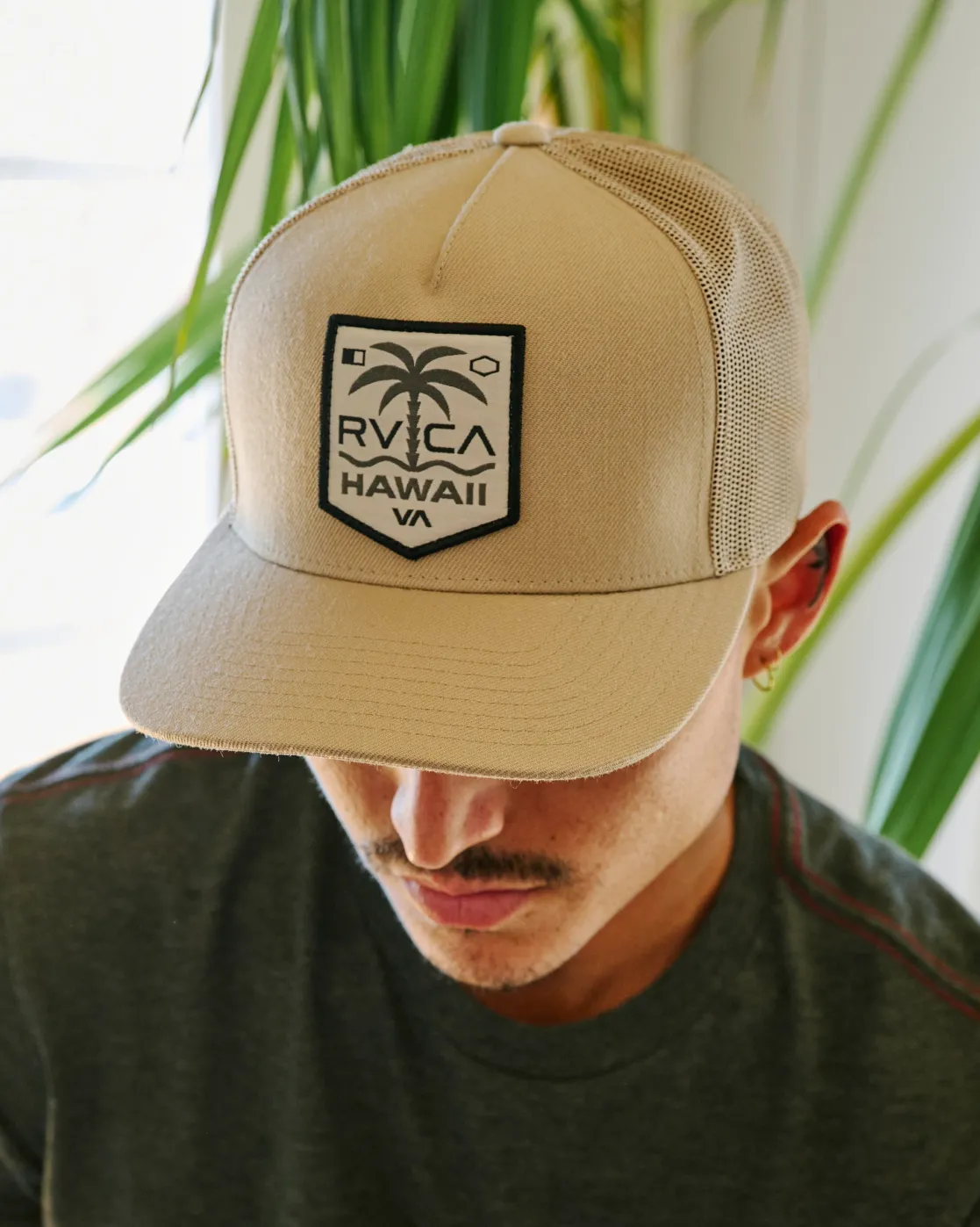 RVCA PALM SHIELD TRUCKER HAT Khaki New