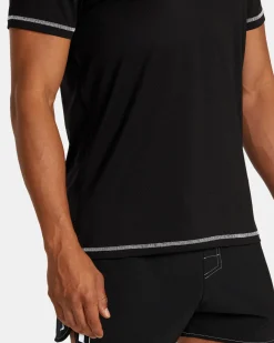 RVCA RUNNER TECHNICAL SHORT SLEEVE TOP Black 2