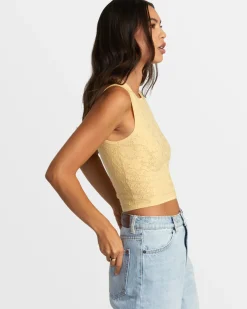 RVCA SELECTS SHIVER SWEATER TANK CREW NECK SWEATER Sahara Sun Best