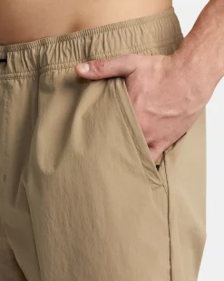 RVCA SPECTRUM TECH SHORT UTILITY SHORTS Dark Khaki Hot