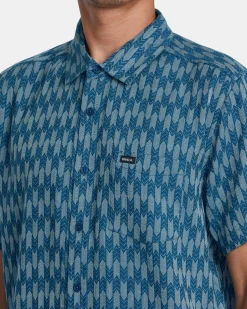 RVCA UPWARDS IKAT SHORT SLEEVE SHIRT Indigo Hot
