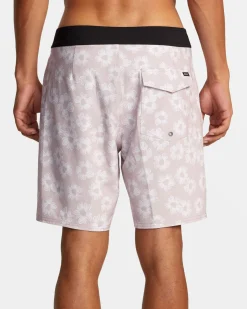 RVCA VA PIGMENT 18" BOARDSHORTS Pale Mauve Clearance