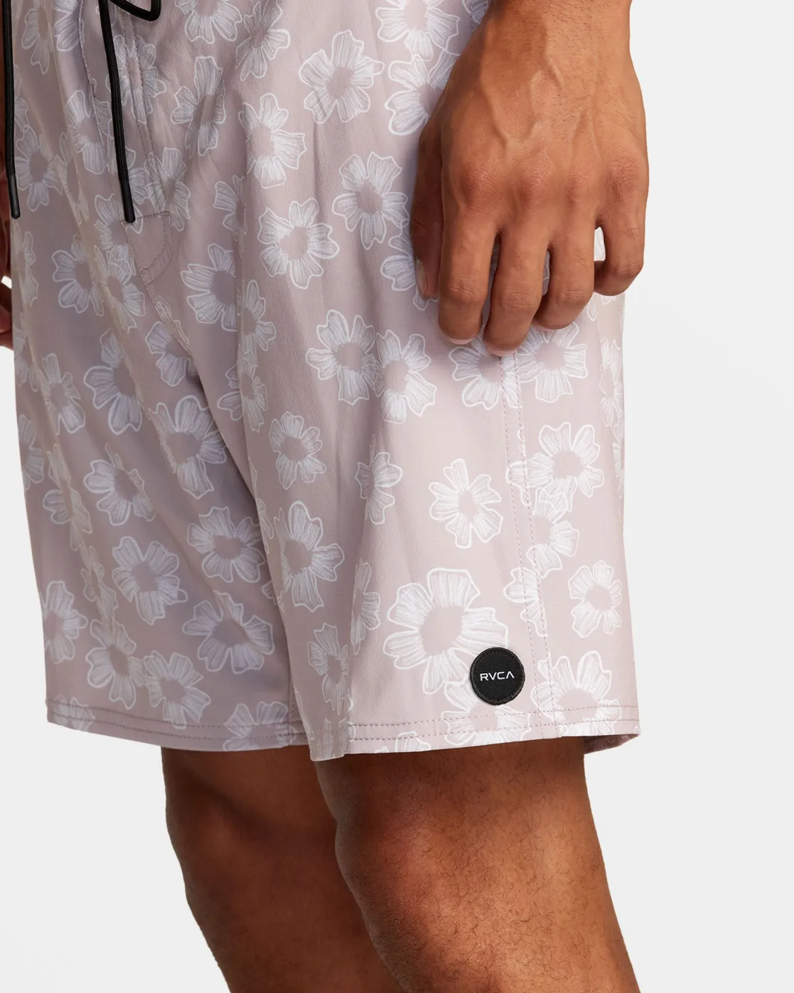 RVCA VA PIGMENT 18" BOARDSHORTS Pale Mauve Clearance