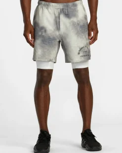 RVCA YOGGER TRAIN 2-IN-1 17" WORKOUT SHORTS Chalk Wash Outlet